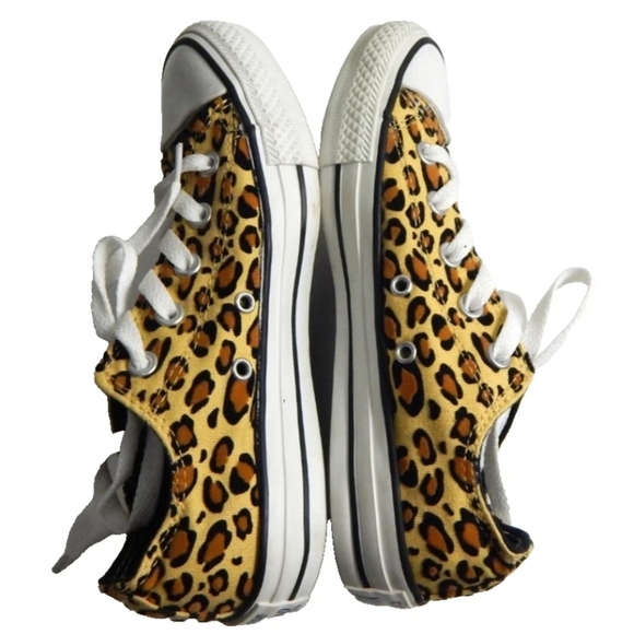 Converse Low OX Leopard Flocked Sneakers - Picture 4 of 8